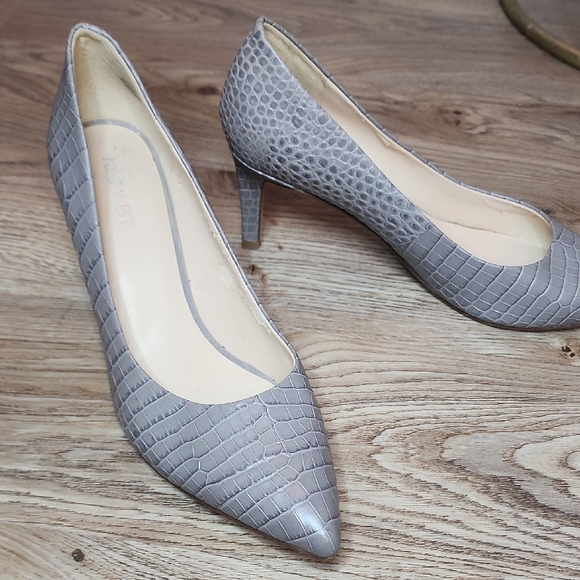 Nine West Shoes - Nine West Womens Gwendle Pointed Toe Grey Pump Croc Embosed Closed Toe Shoes
